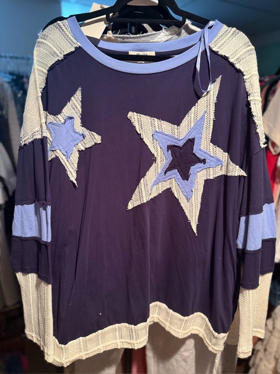 Bluevelvet Tops - Star Appliqué Long Sleeve Top - Navy & Light Blue